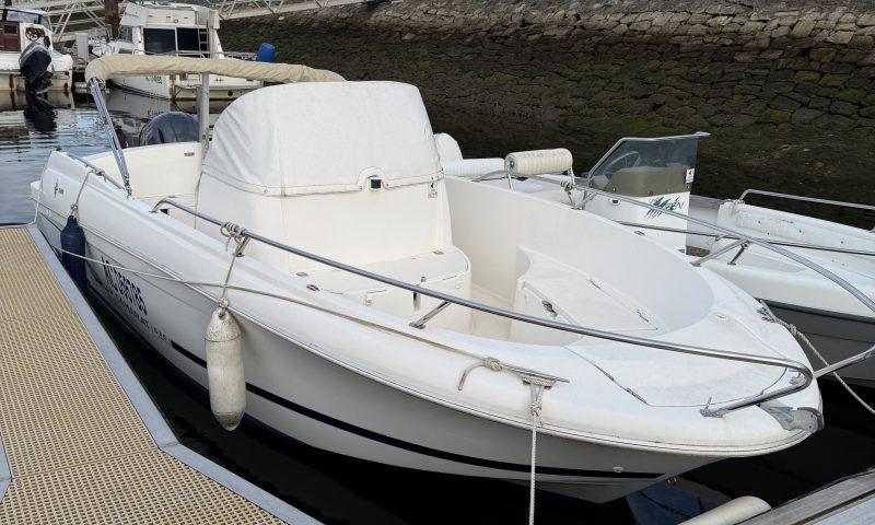 Vente Cap Camarat : Cap Camarat 635 avec moteur Yamaha 130 CV – Parfait état !